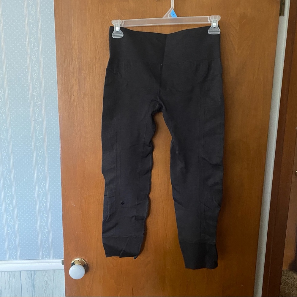lululemon leggings!